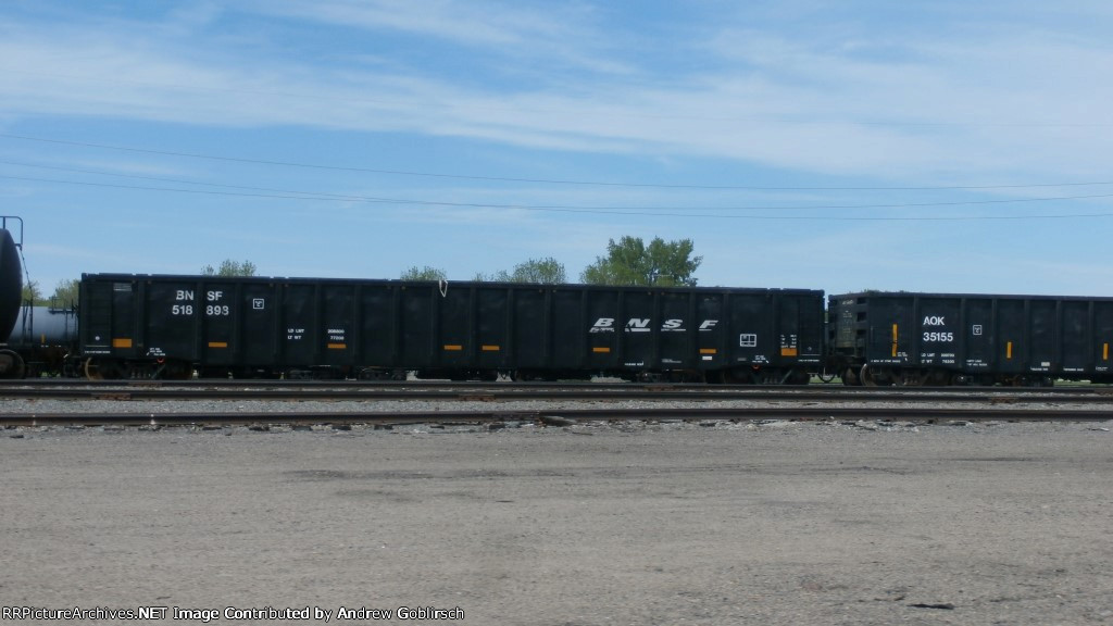 BNSF 518893 & AOK 35155